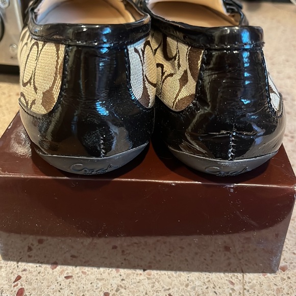 Women’s Coach “Perri” driving loafers. Size 7B - Picture 8 of 15